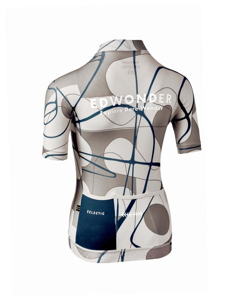Women's Eclectic Jersey in sand, featuring a modern design and lightweight fabric for comfort and style on rides.